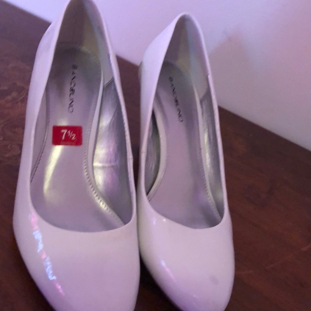 Shoe - Picture 3 of 3